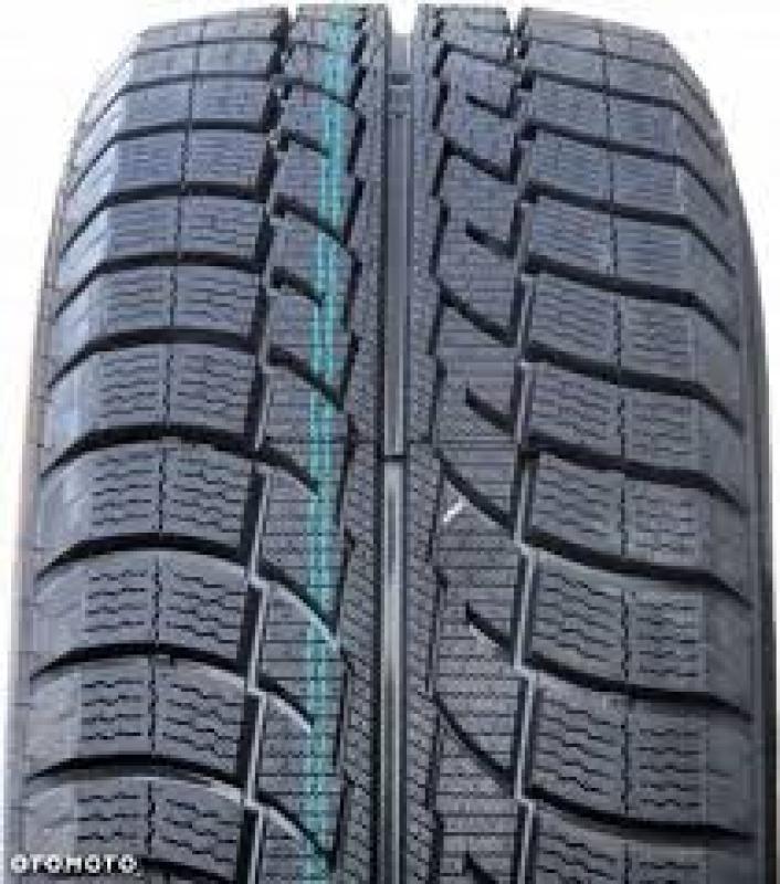Fortune FSR902 195/70 R15 104 Q